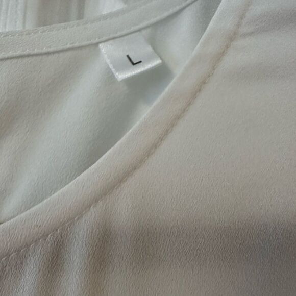 Short sleeve top - Picture 2 of 2